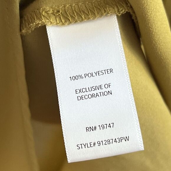 The Pioneer Woman Green Embroidered Sharkbite Top Boho Hippy Casual Moss Medium - Picture 4 of 8